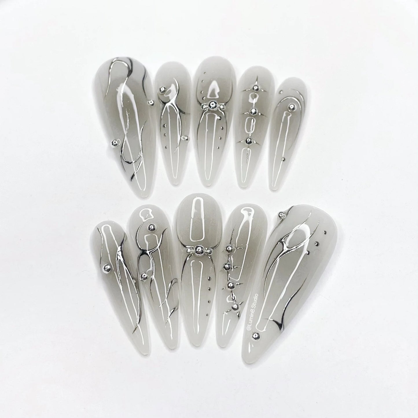 LM20 Freestyle Metallic Silver Black and White Aura Nails