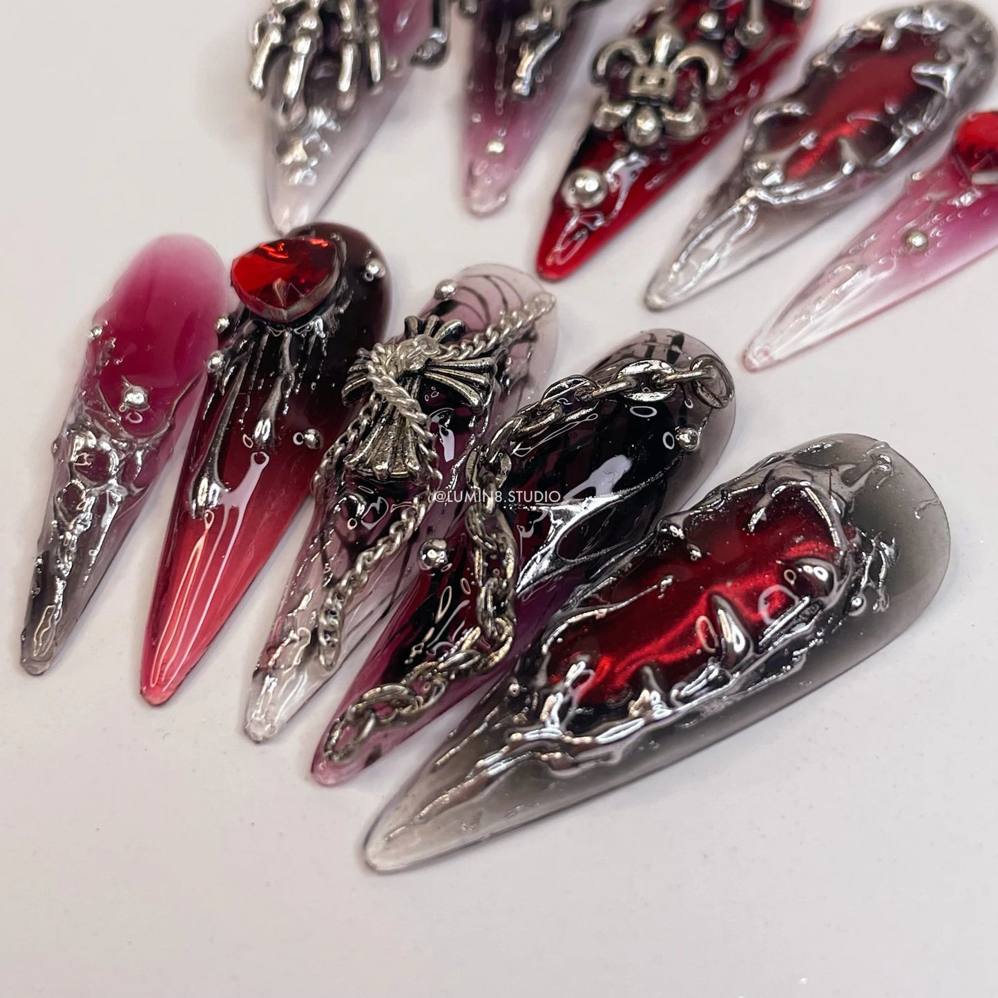 LM12 Gothic Black and Red Nails