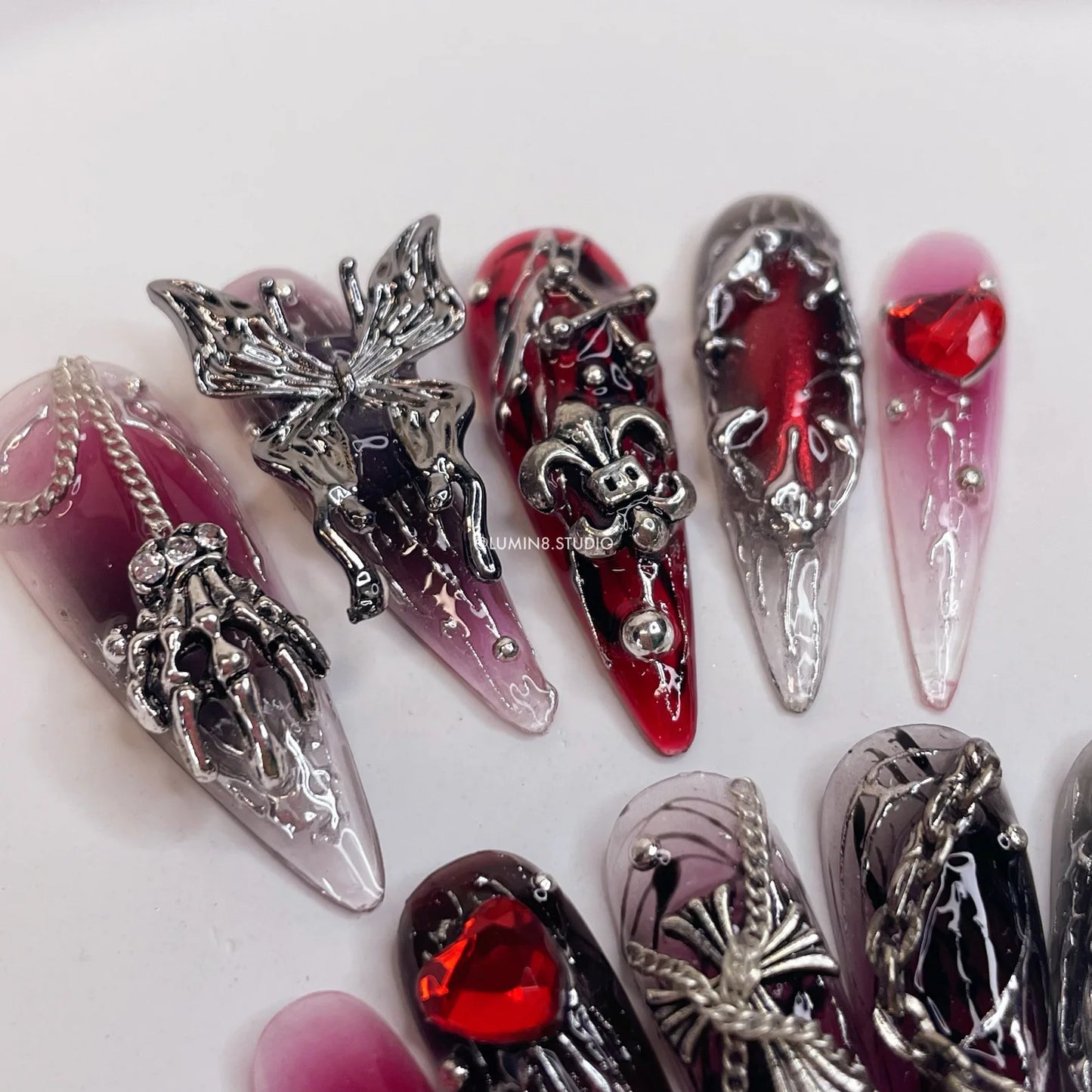 LM12 Gothic Black and Red Nails