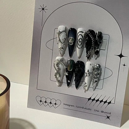 LM18 Black and White Matallic Freestyle Nails