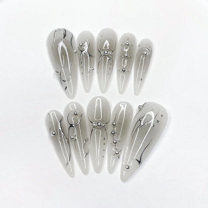 LM20 Freestyle Metallic Silver Black and White Aura Nails