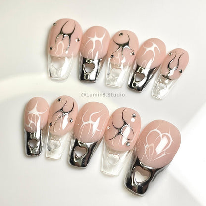LM35 Gothic Heart Cut-Out Metallic French Nails