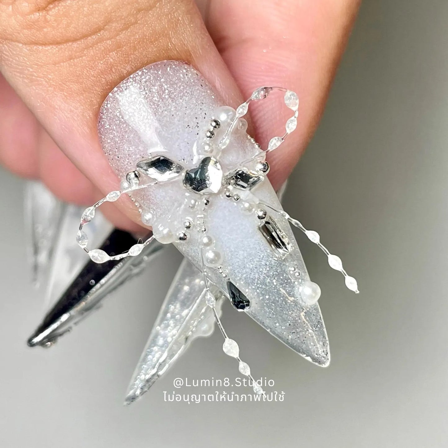 LM36 Ethereal Glittery Clear White Floral Nails