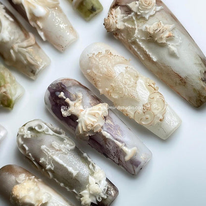 LM50 Vintage Victorian Rococo Marble Sculpture Nails